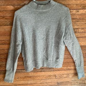 Grey, 100% cashmere, Everlane sweater